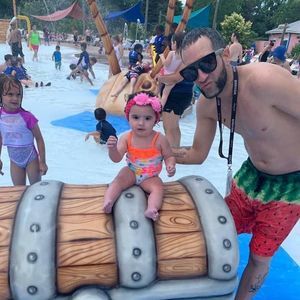 Meet your Posher, Ernesto